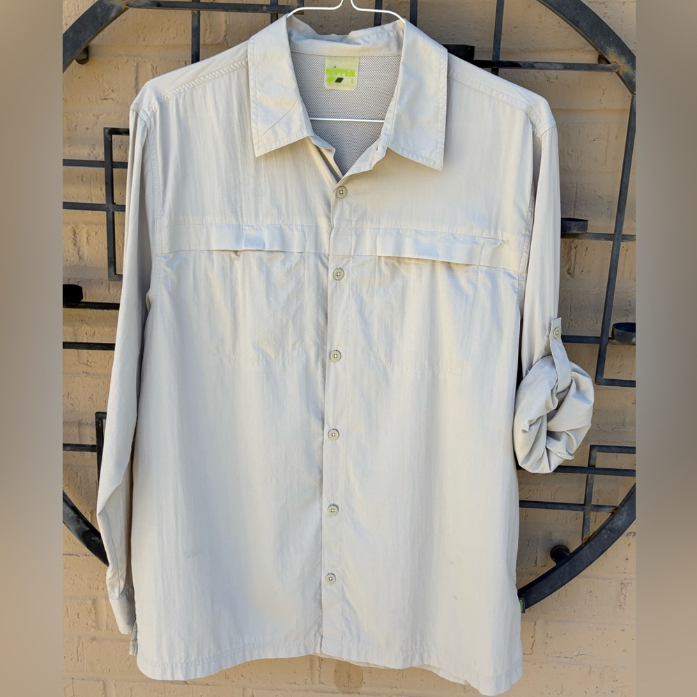 Men’s outdoor wear shirt